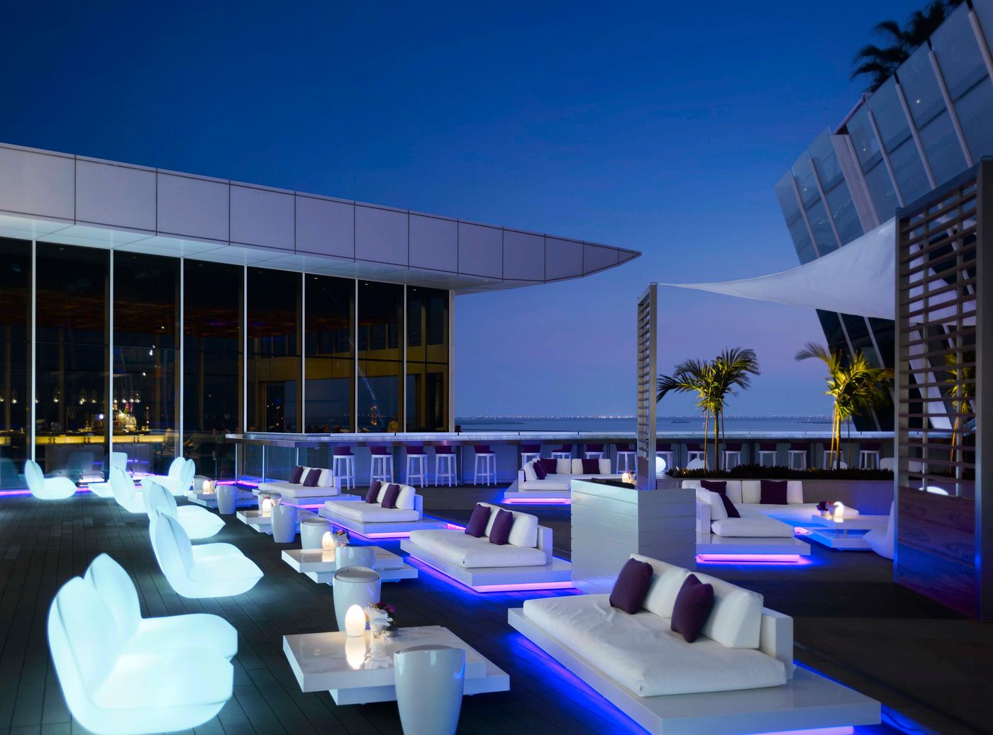 Intercontinental-Dubai-Festival-City-Bar-99