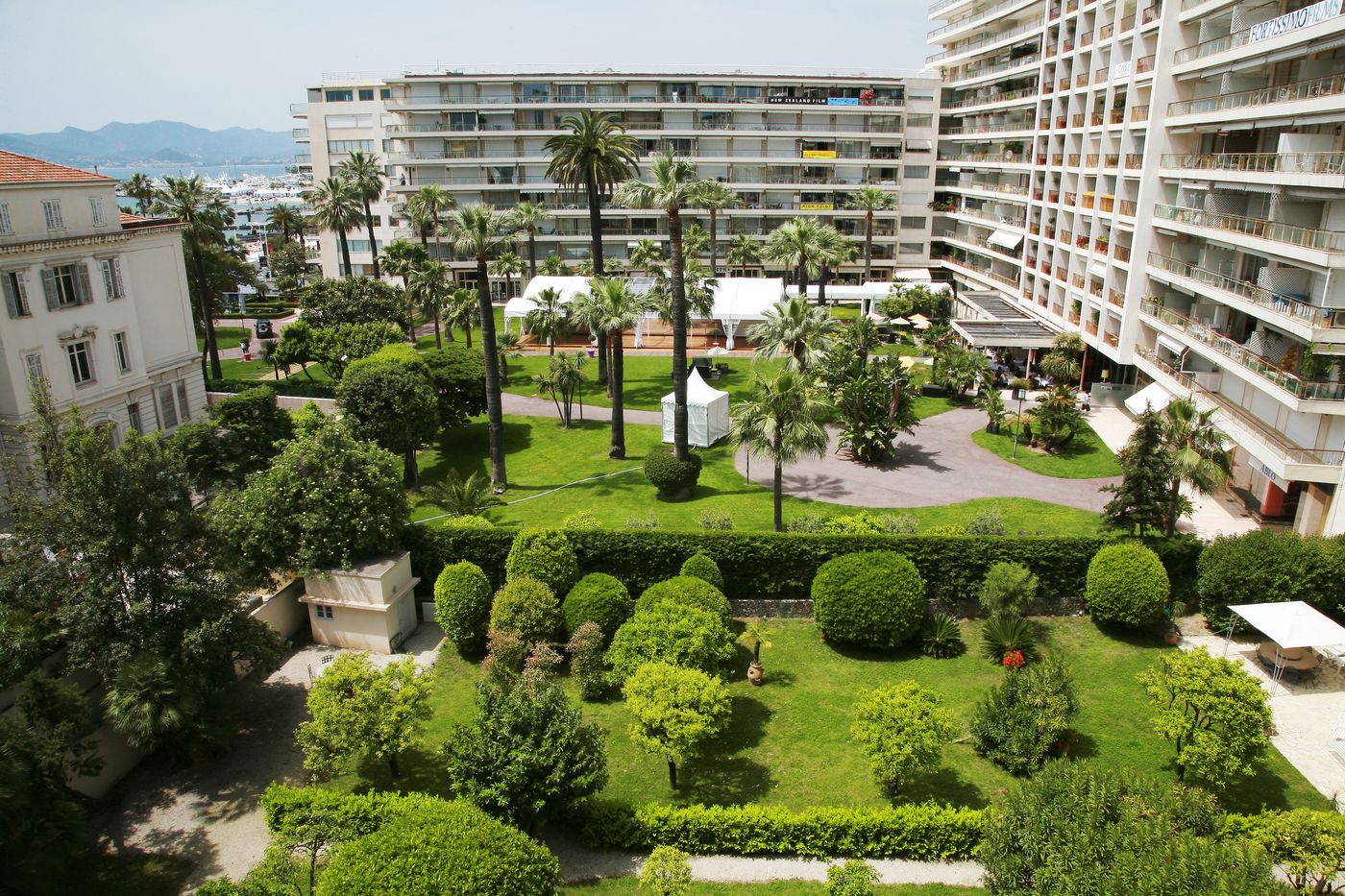 JW-Cannes-General-view-12