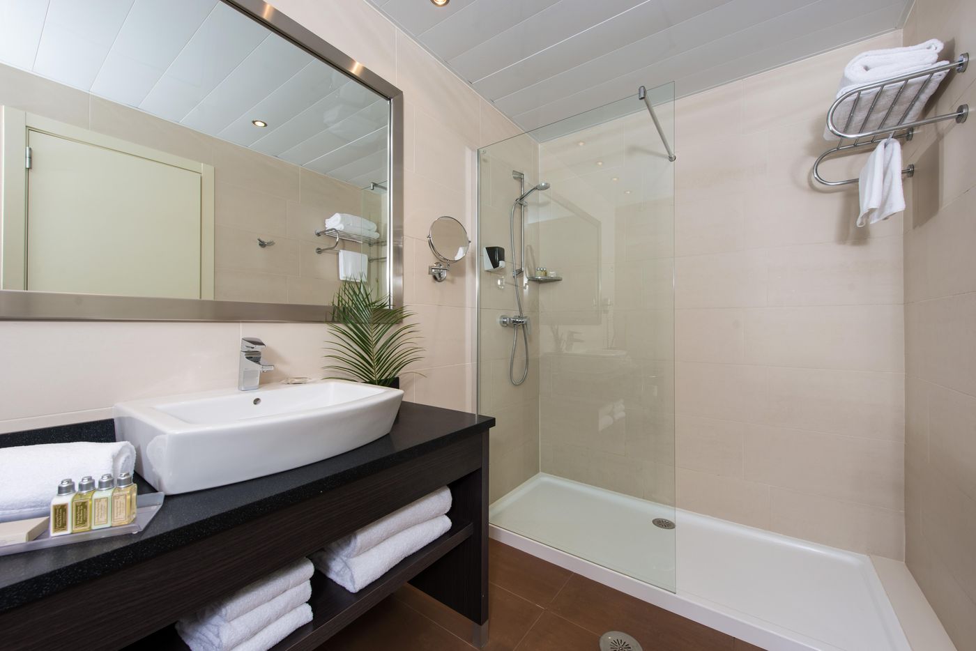 Capri by Fraser Barcelona-Spain-BARCELONA-Room-9