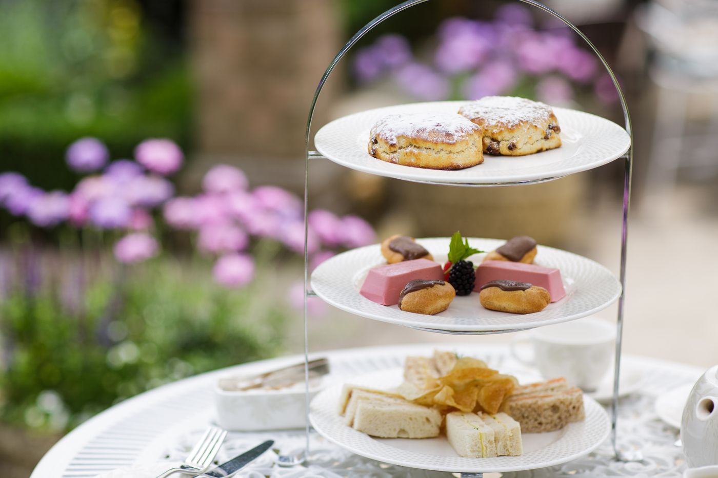 Greenhills-Country-Hotel-Terrace-54