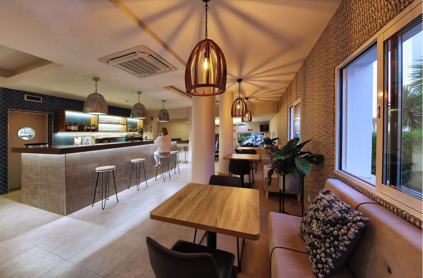 Agua-Hotels-Vila-Branca-Bar-16