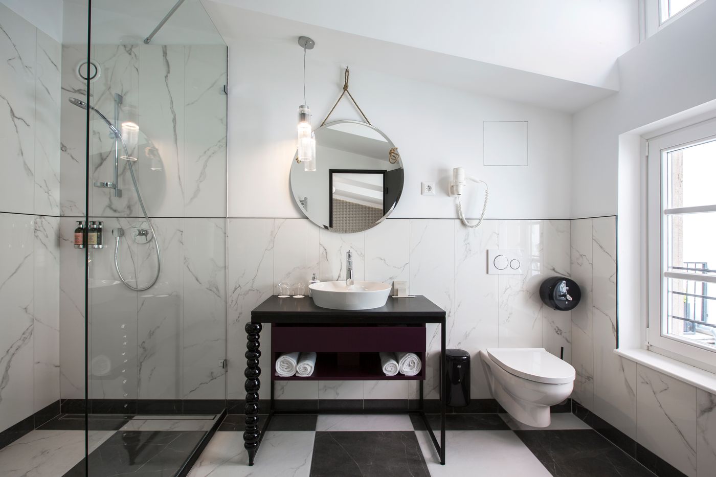 Maison-Bistro---Hotel-Room-37