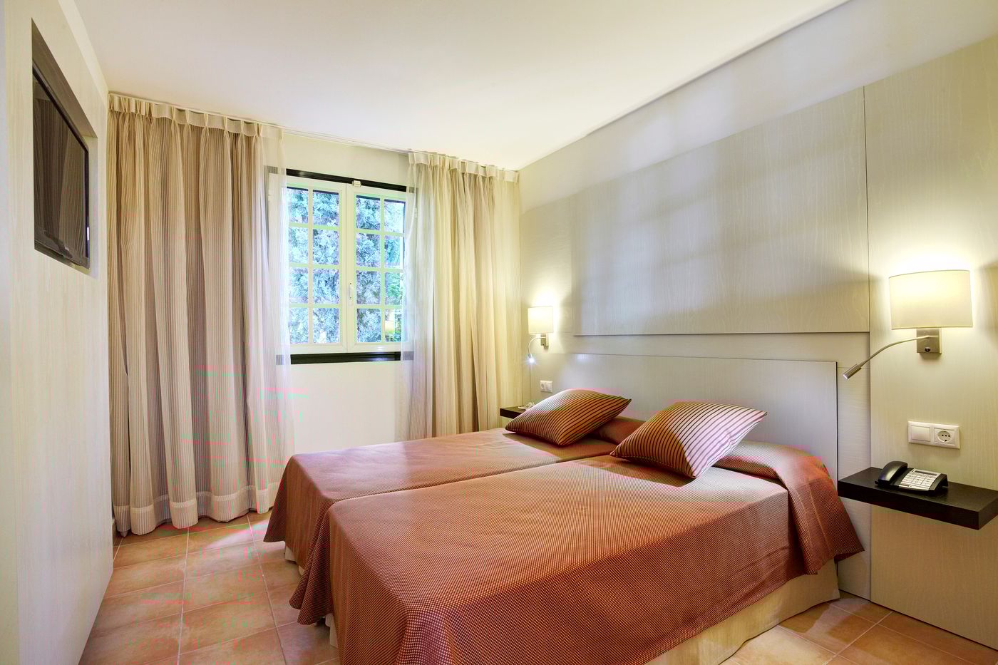 Grupotel-Club-Menorca-Room-15