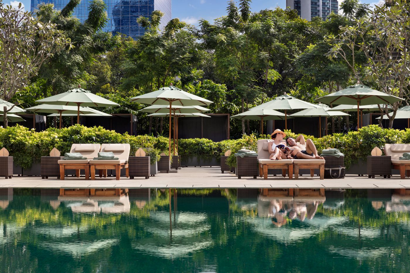 The-Sukhothai-Bangkok-Pool-32