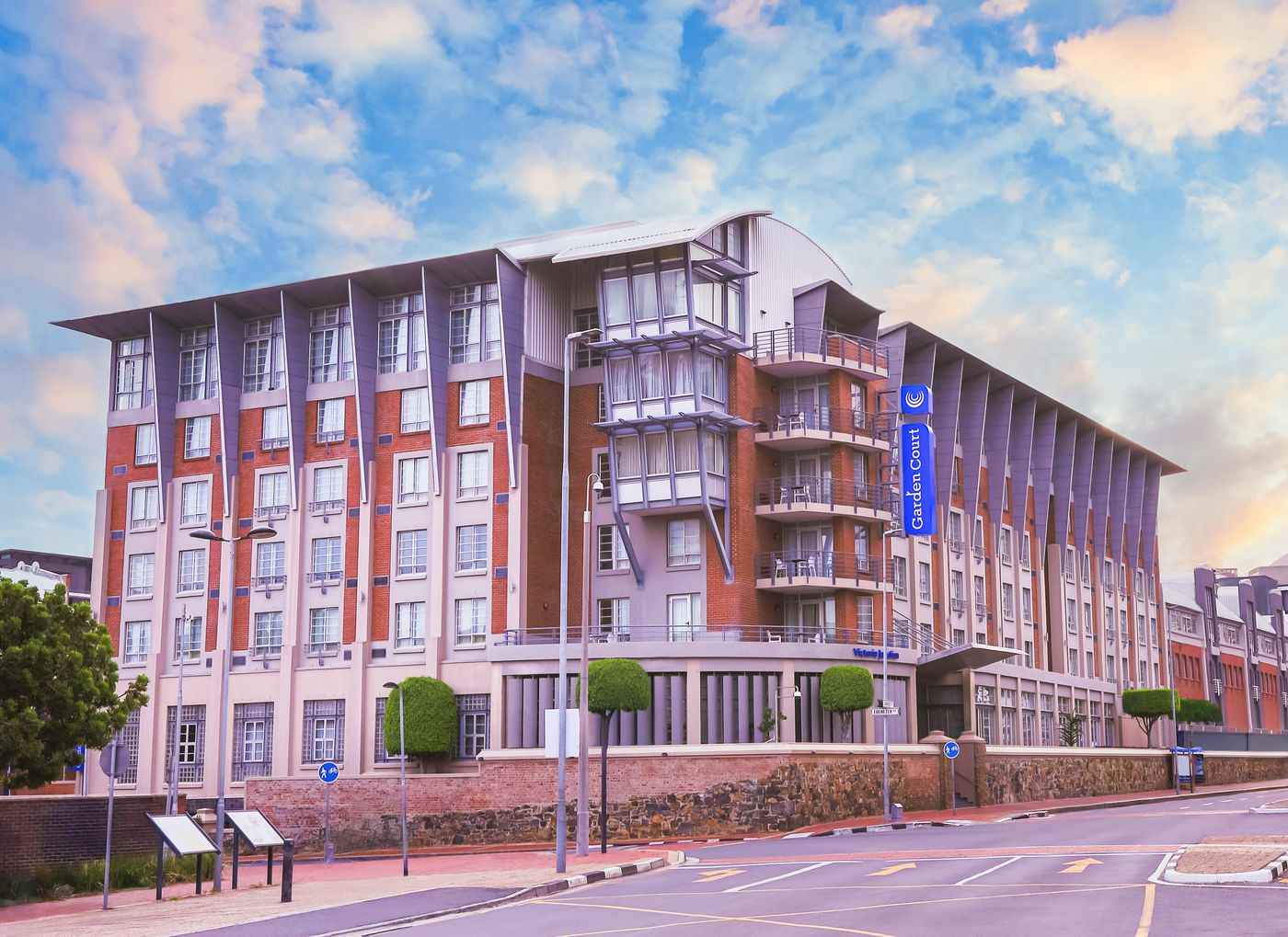 Garden-Court-Victoria-Junction-Hotel-General-view-5