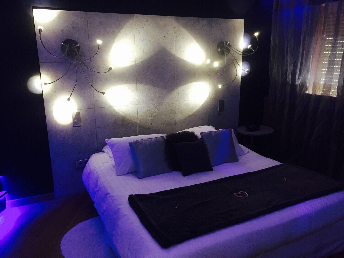 Le Gourguillon - France - LYON - Room - 4