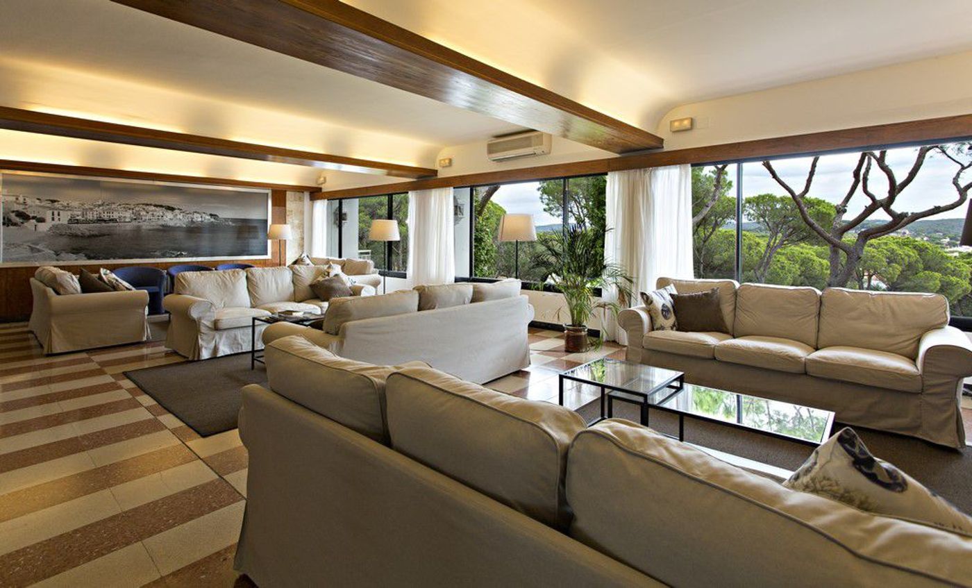 Garbi-Calella-Palafrugell-Lobby-59