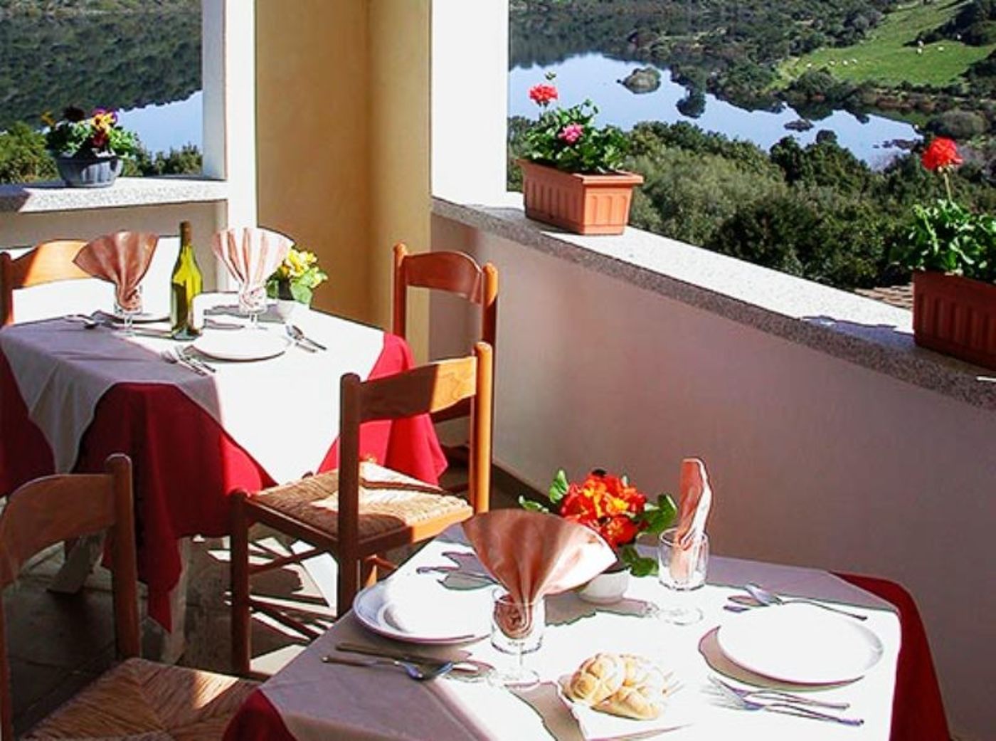 Hotel-Relais-Valkarana-Terrace-85