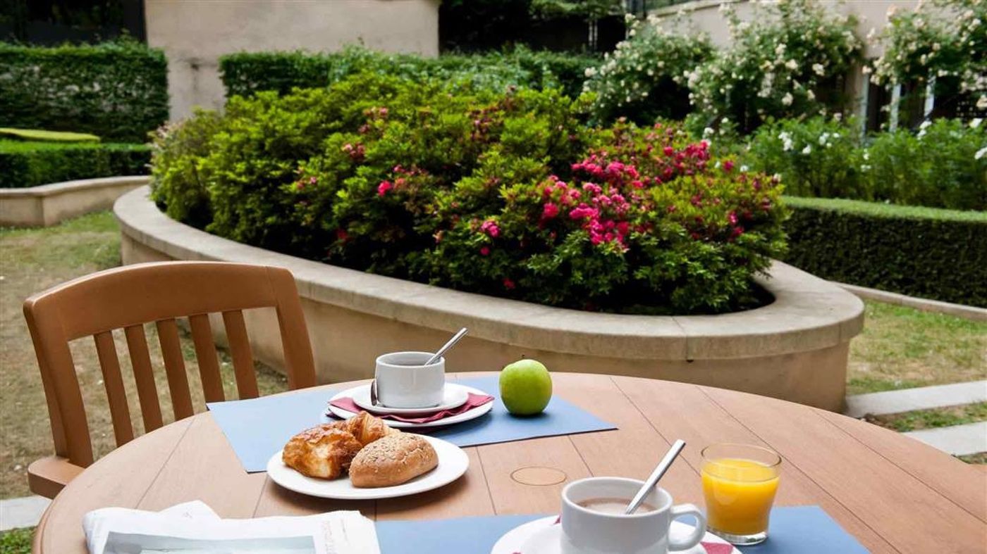 Aparthotel-Adagio-Porte-de-Versailles-Terrace-11