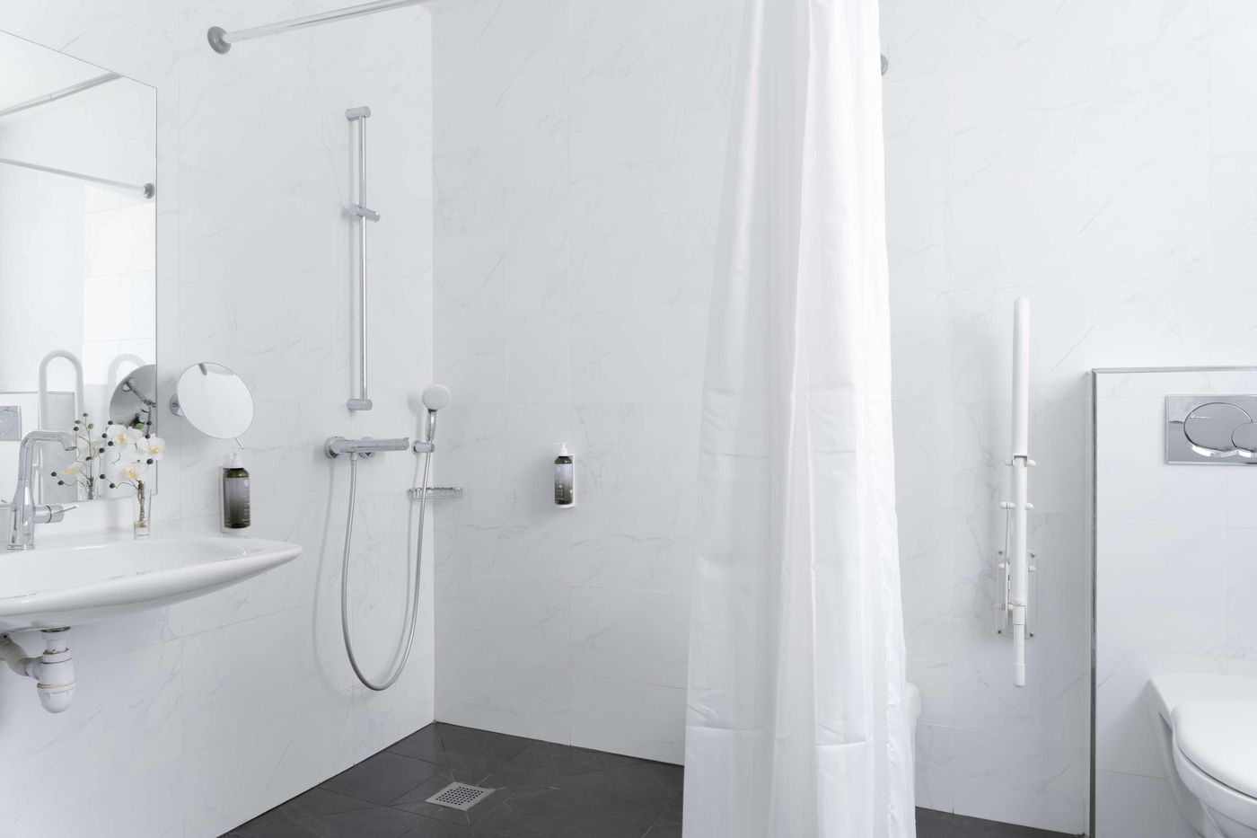 Palm-Astotel-Room-43