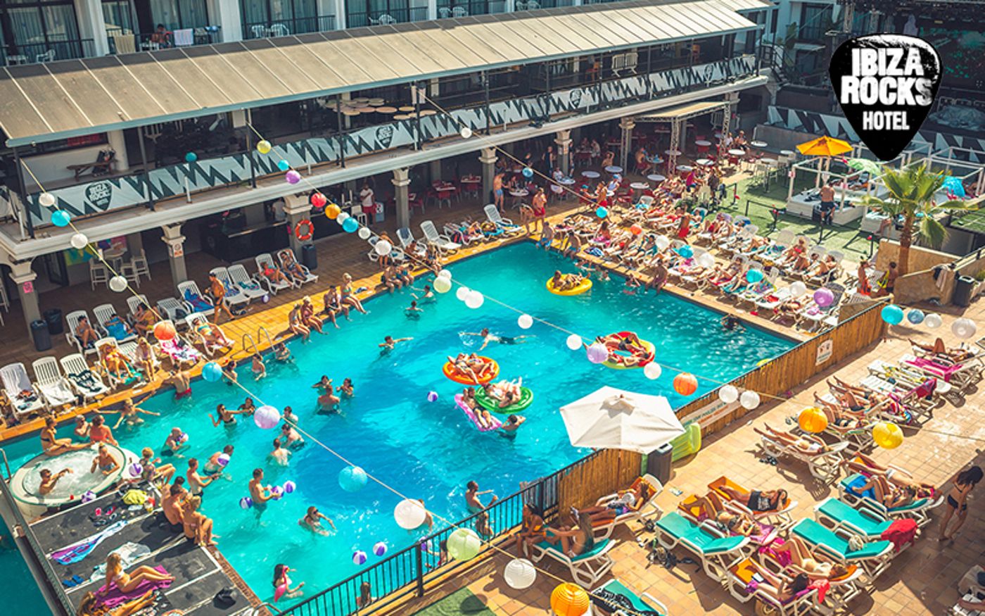 Ibiza Rocks Budget Apartments - Adults Only