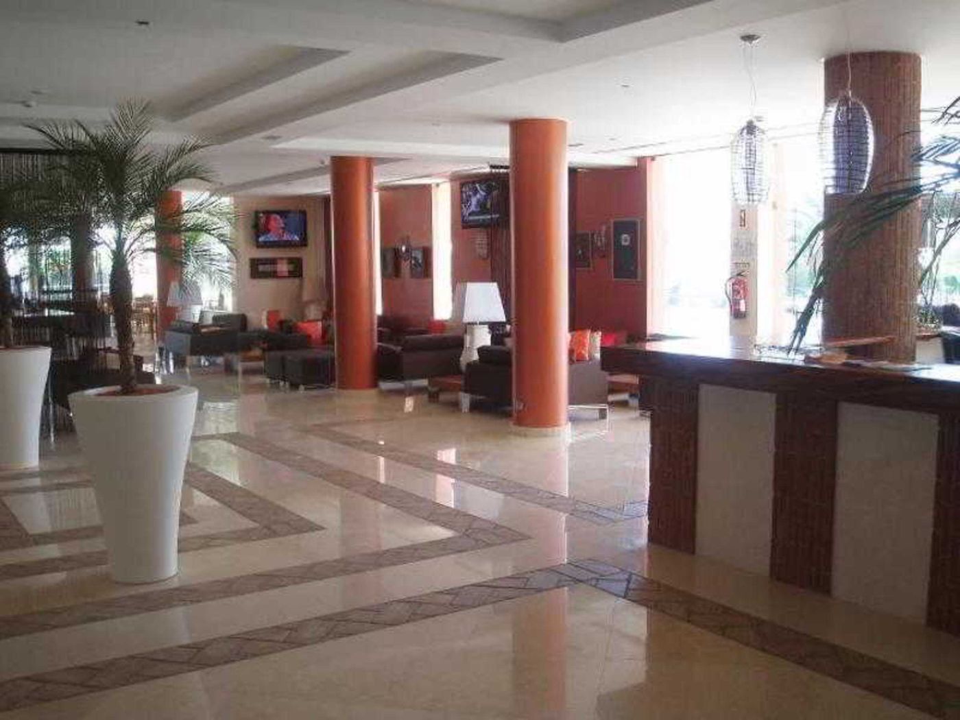 Praia-Sol-Lobby-17