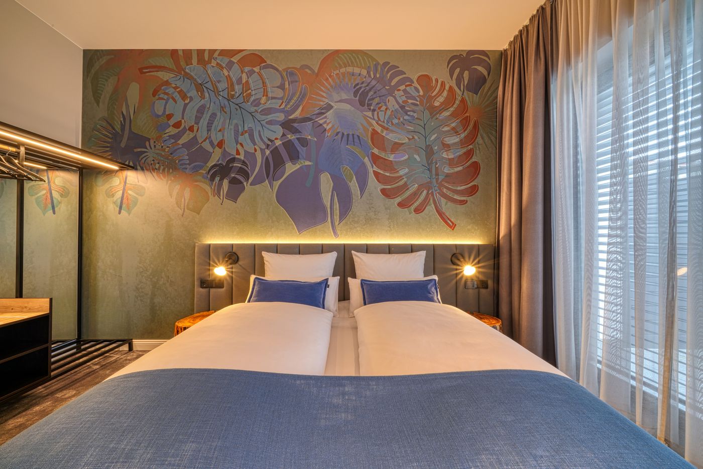 NYCE-Hotel-Bonn-Trademark-Collection-by-Wyndham-Room-36