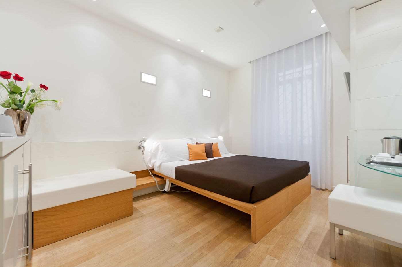 Hotel-White-General-view-22