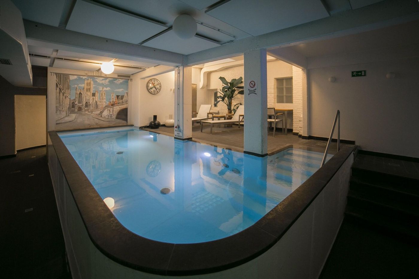 Hotel Orion-Belgium-Ghent-Pool-6