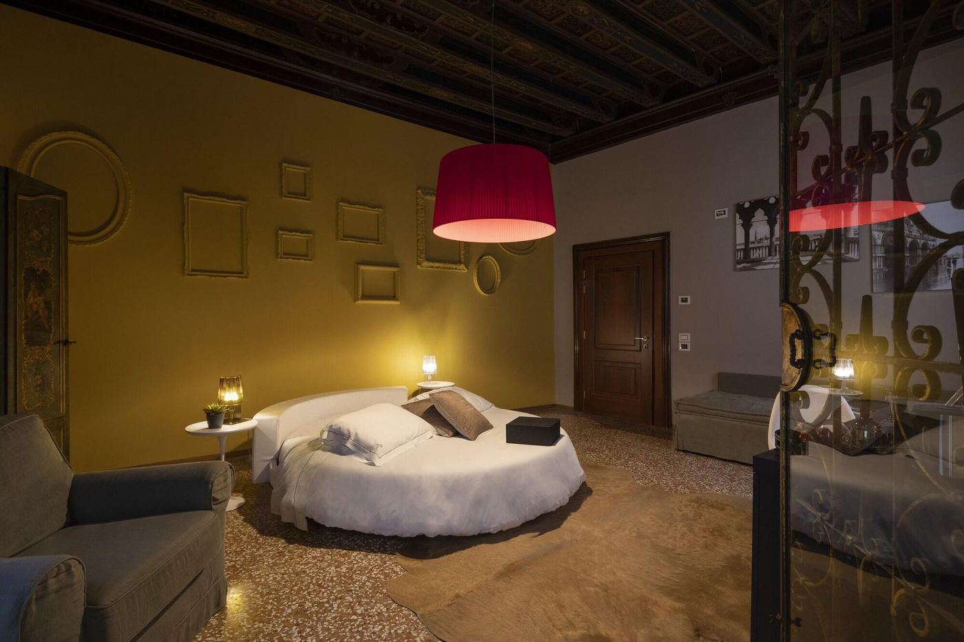 Corte-Di-Gabriela-Room-47