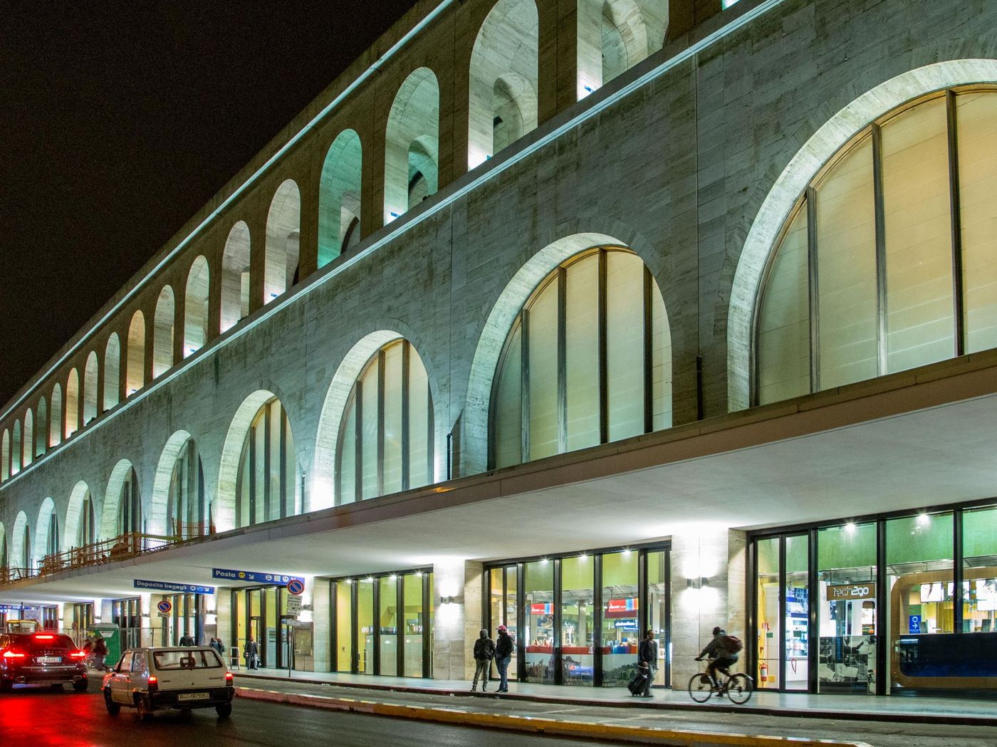 Royal-Court-General-view-17