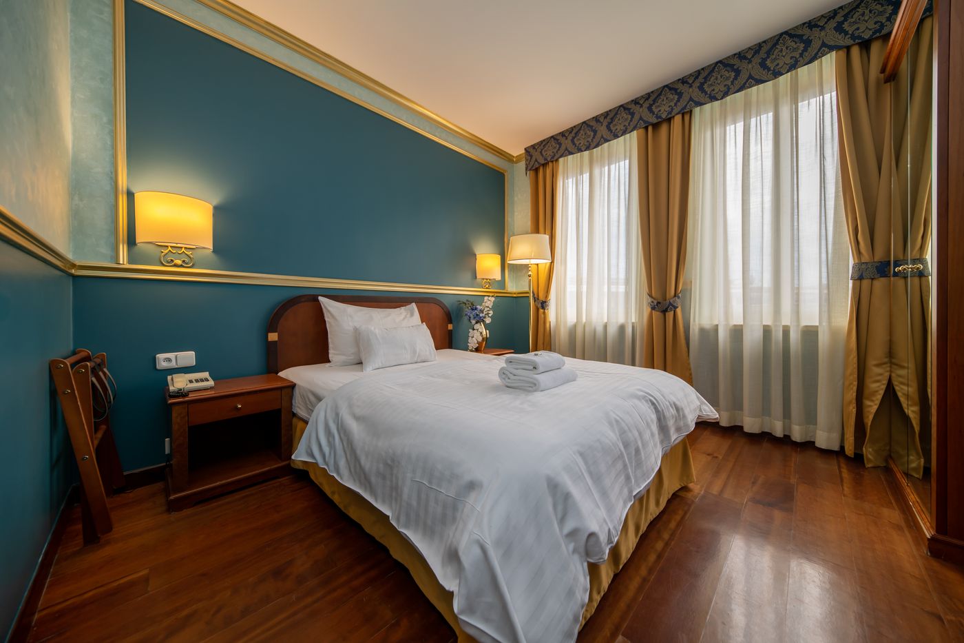 Hotel-Kinsky-Fountain-Room-24