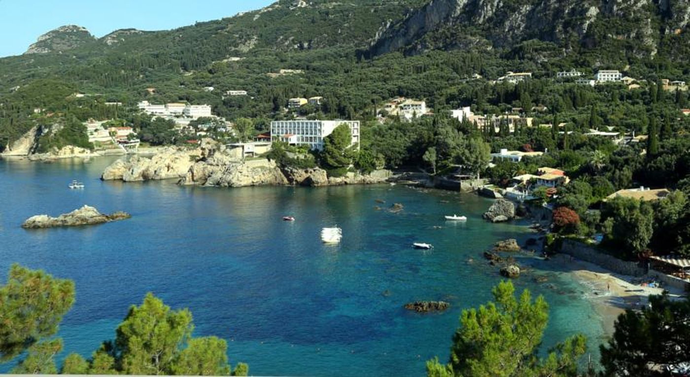 Akrotiri-Beach-General-view-28