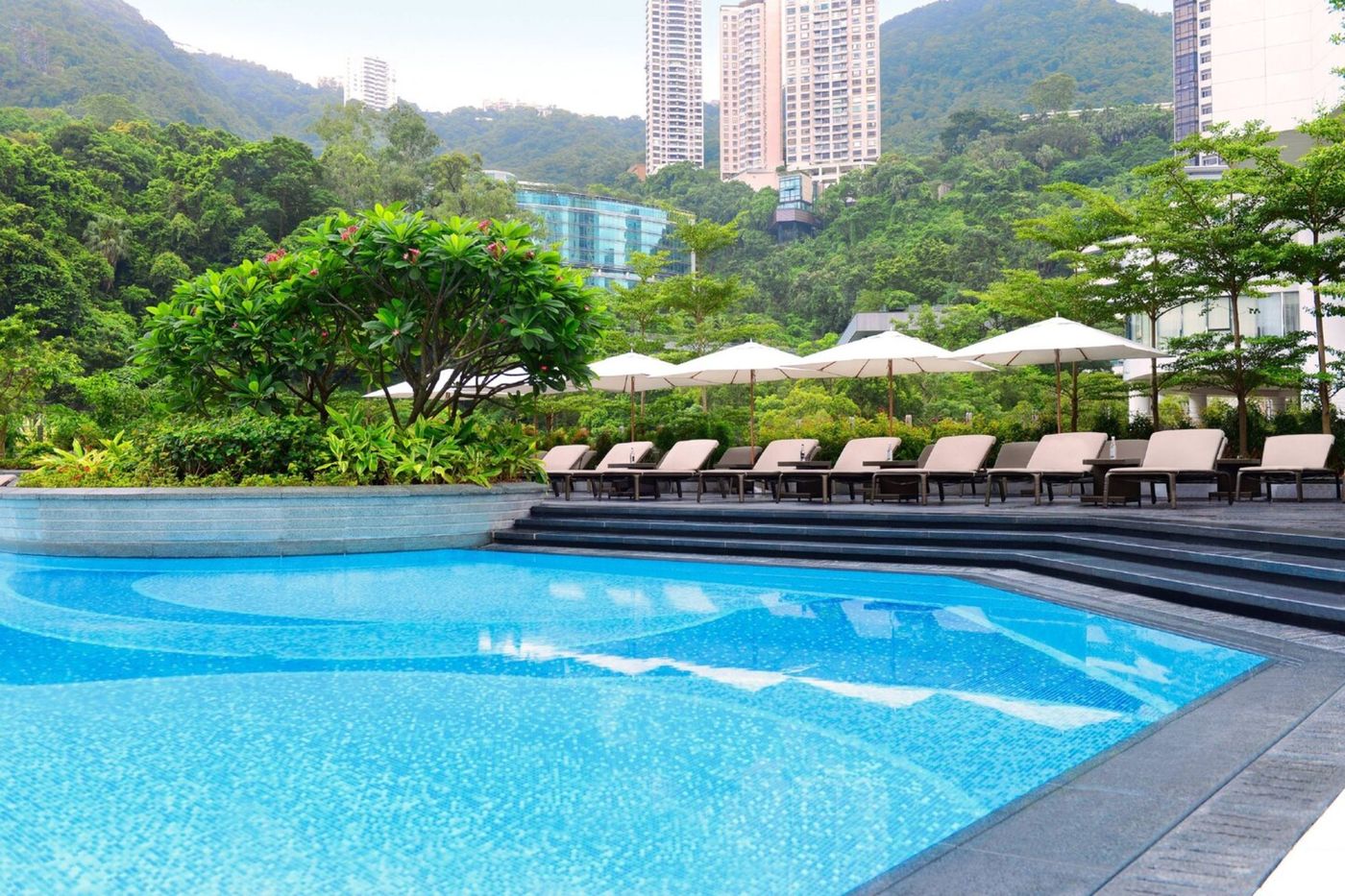 Jw-Marriott-Hotel-Hong-Kong-Pool-73