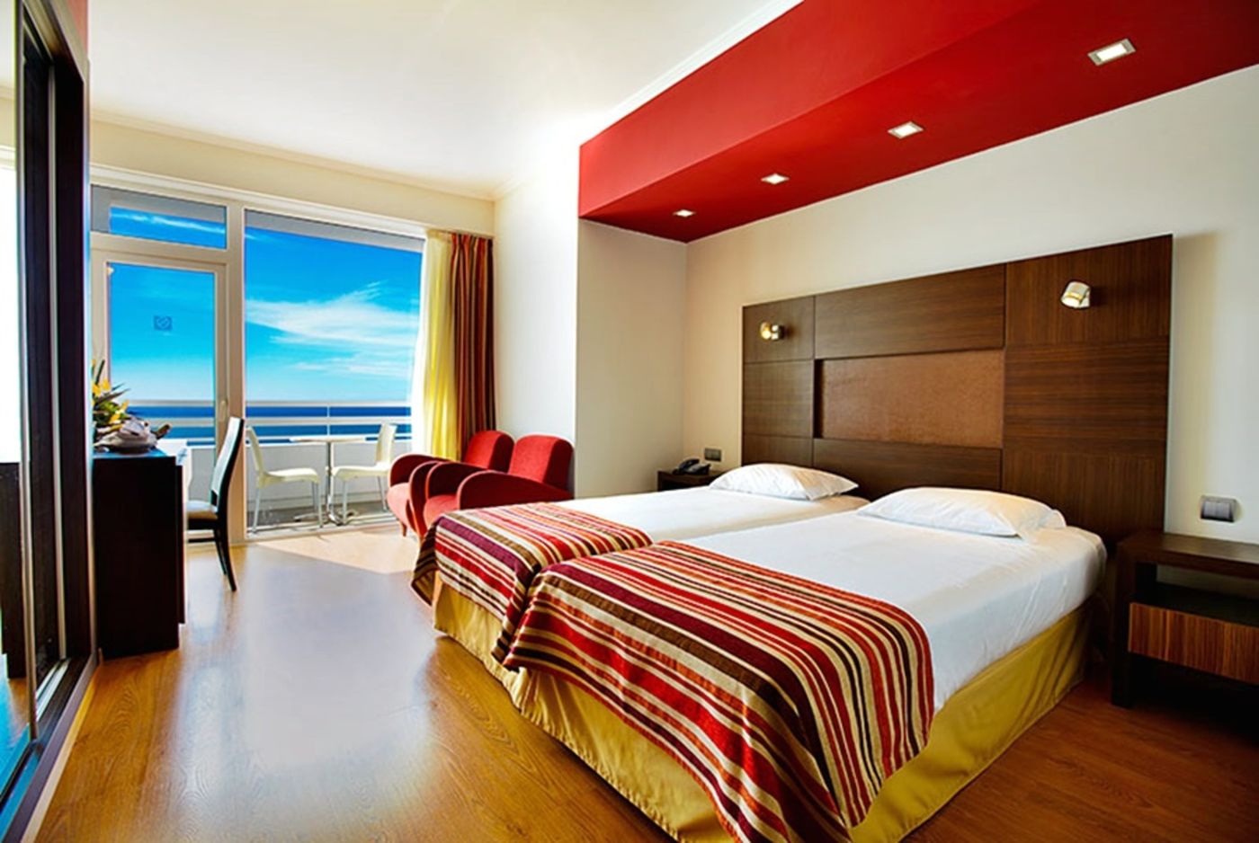 Muthu-Raga-Madeira-Hotel-Room-26