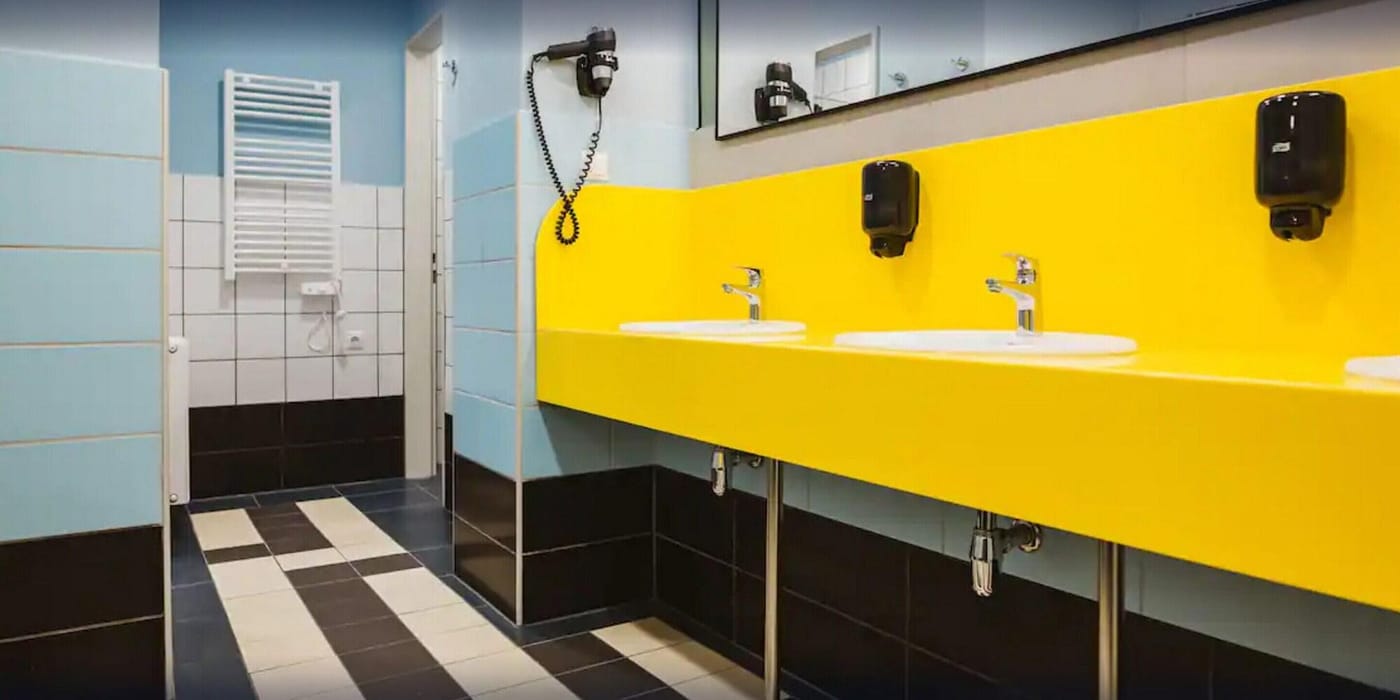 NETIZEN-Budapest-Centre-Hostel-Hotel-Room-37