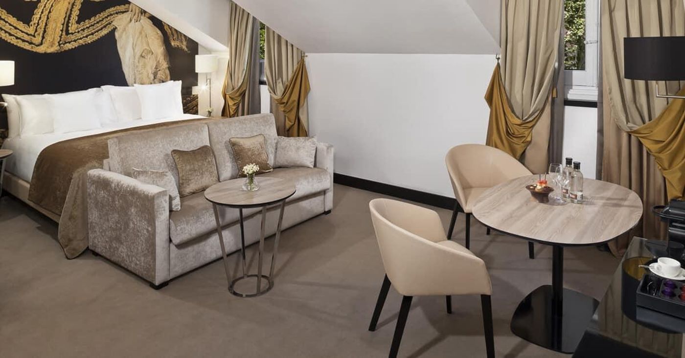 Gran-Melia-Palacio-de-los-Duques-Room-56