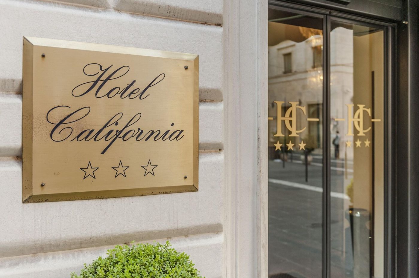 California-Italy-Rome-General view-3