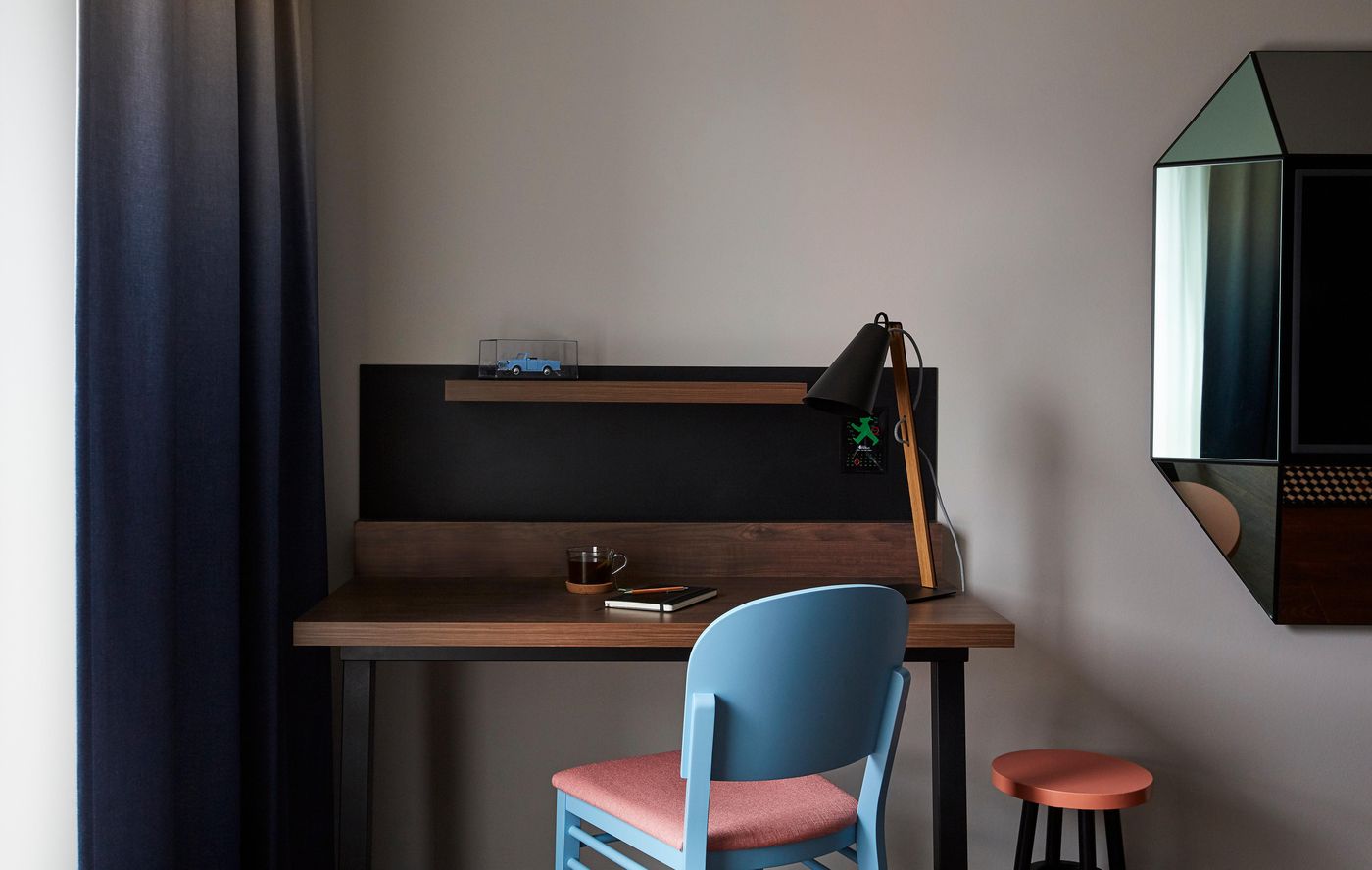 Hotel-Indigo-Berlin---East-Side-Gallery-Room-31