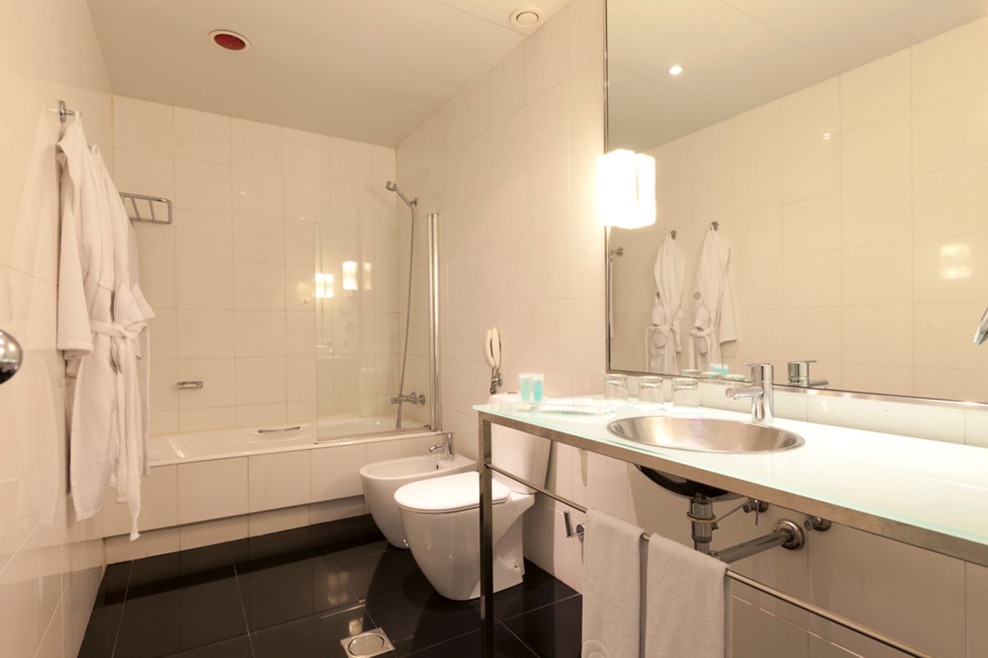 Quatro-Puerta-del-Sol-Room-20