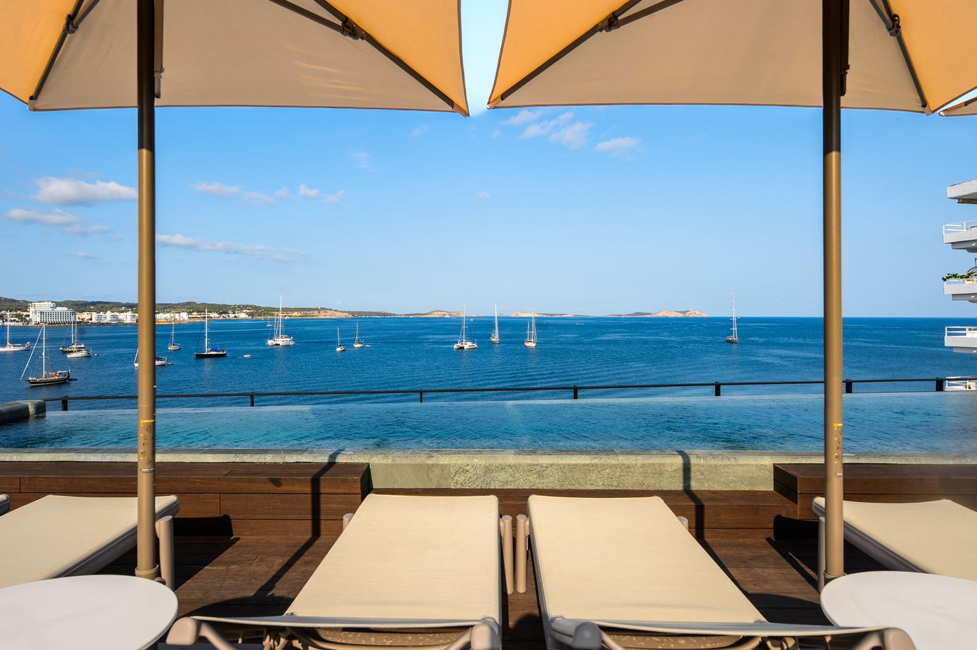 18.08.25 Vibra Yamm Sunset Hotel - Adults Only