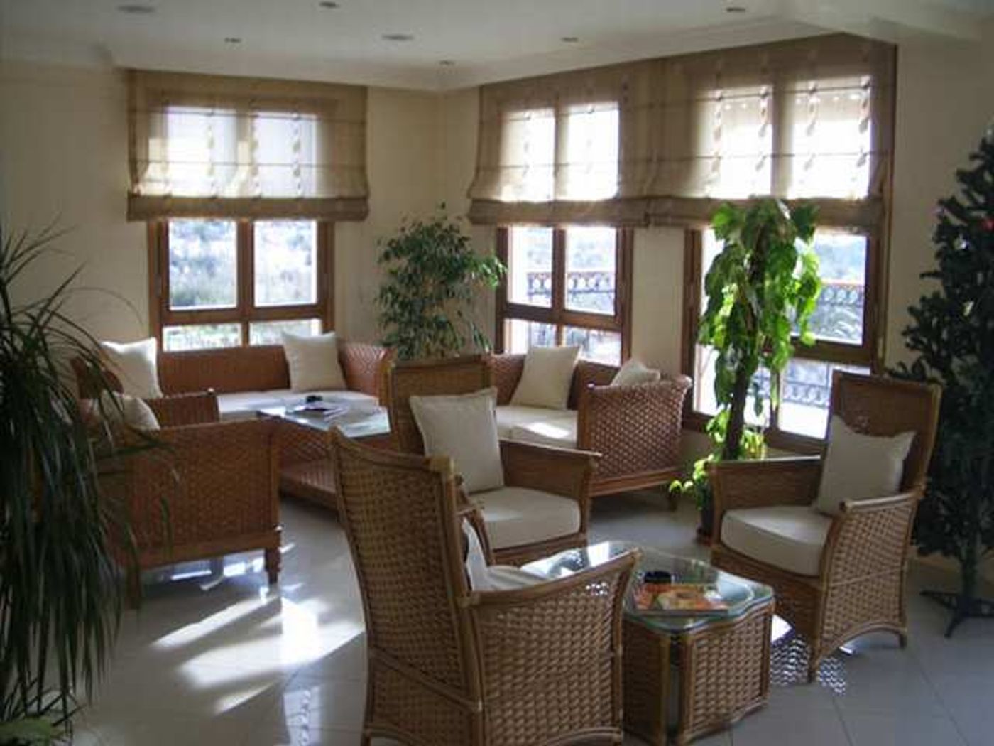 Perdikia Hill Hotel & Apartments