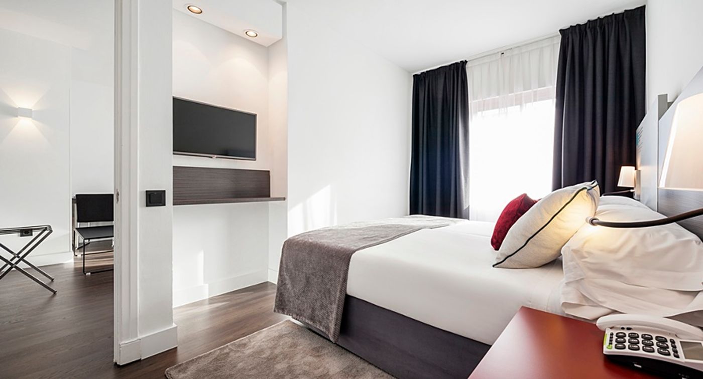 Ilunion-Suites-Madrid-----Room-7