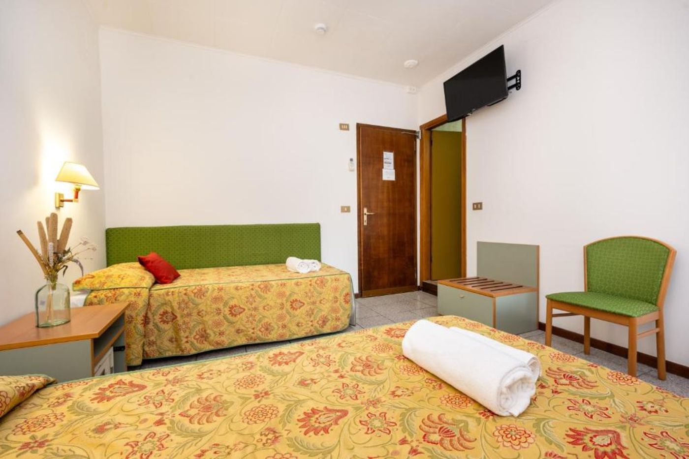 Camelia-Rooms-Venice-Room-9