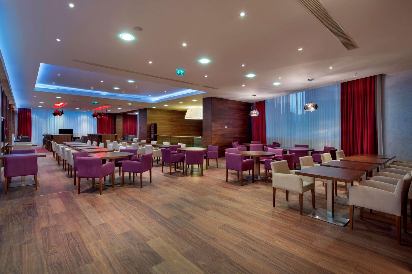 Hampton by Hilton Istanbul Kayasehir-Turkey-Basaksehir-Bar-9
