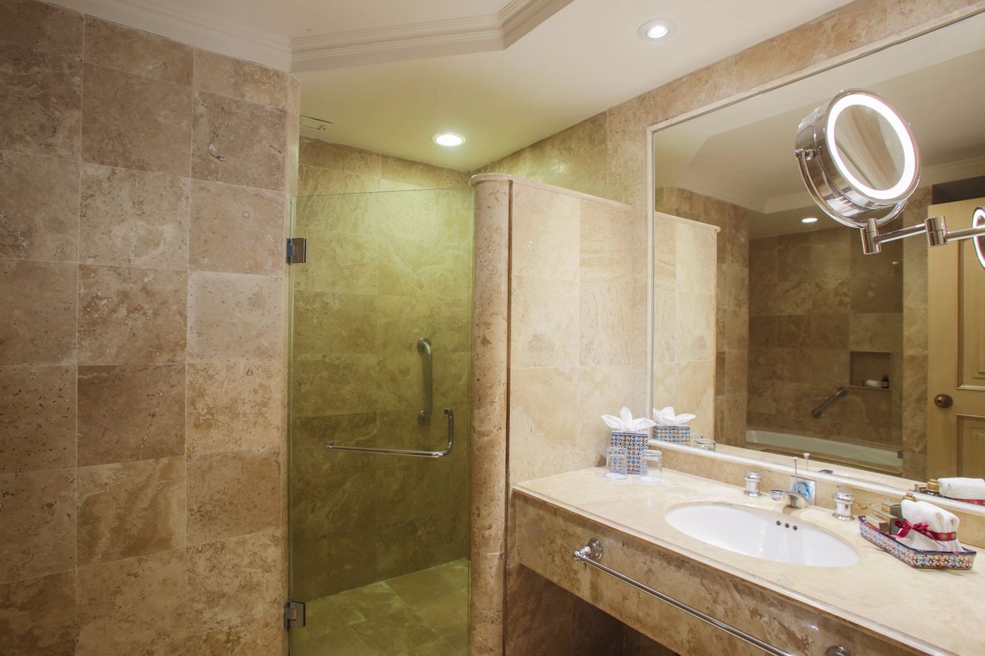 Sandos-Cancun-Lifestyle-Resort---Adults-Recommended-Room-31