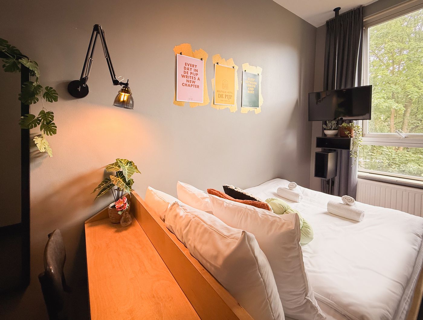 The-Arcade-Hotel-Room-13