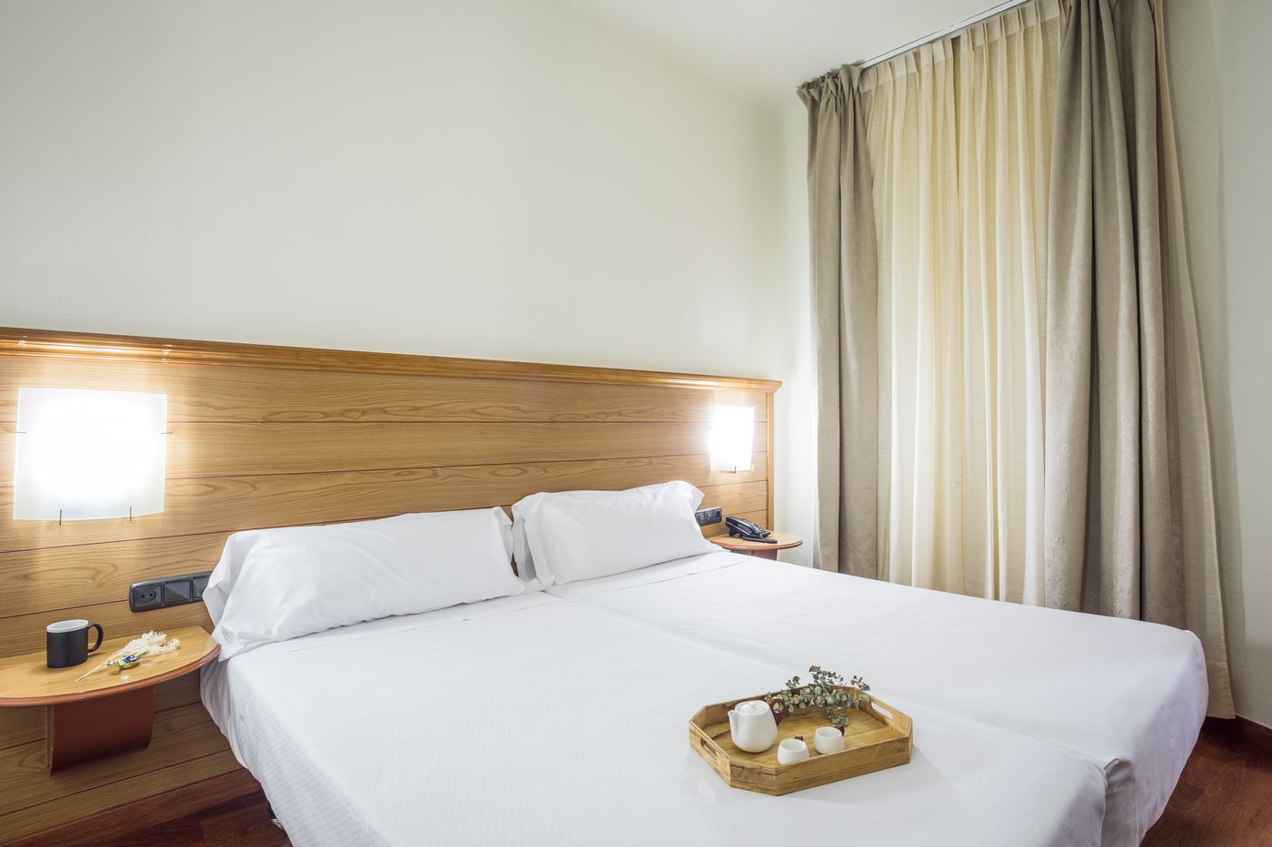 Aquaria-Negresco-Room-28