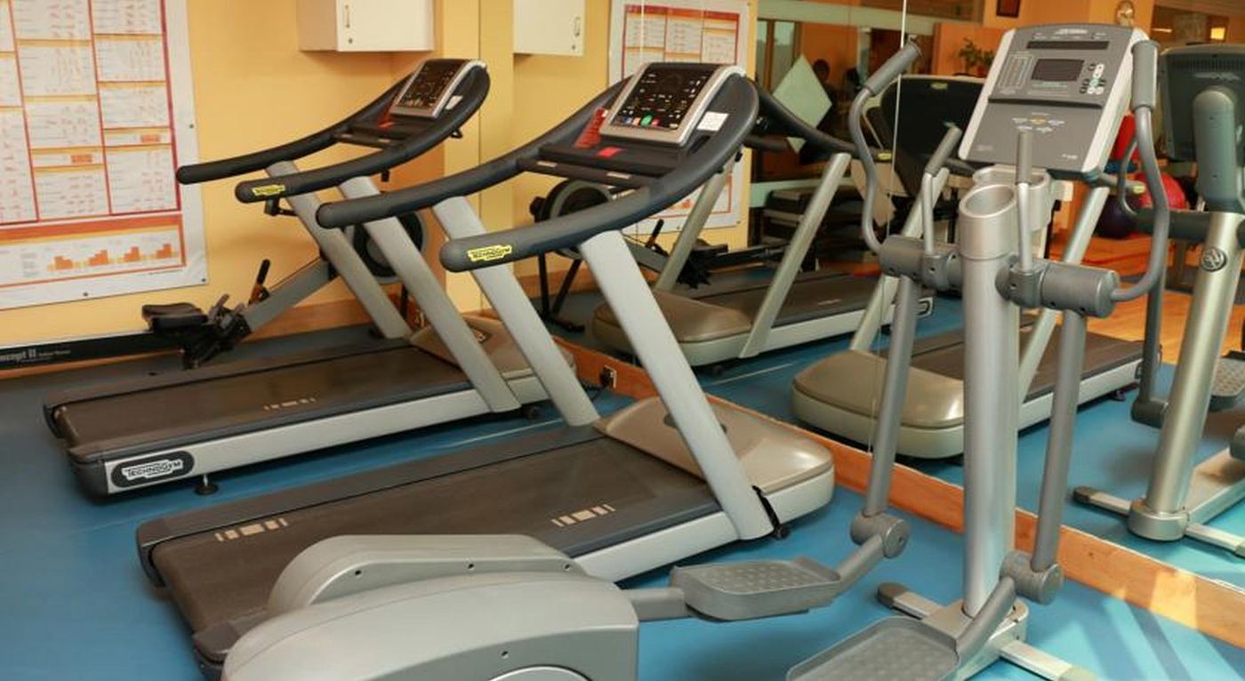 Grand-Excelsior-Deira-Hotel-Sports-and-Entertainment-58