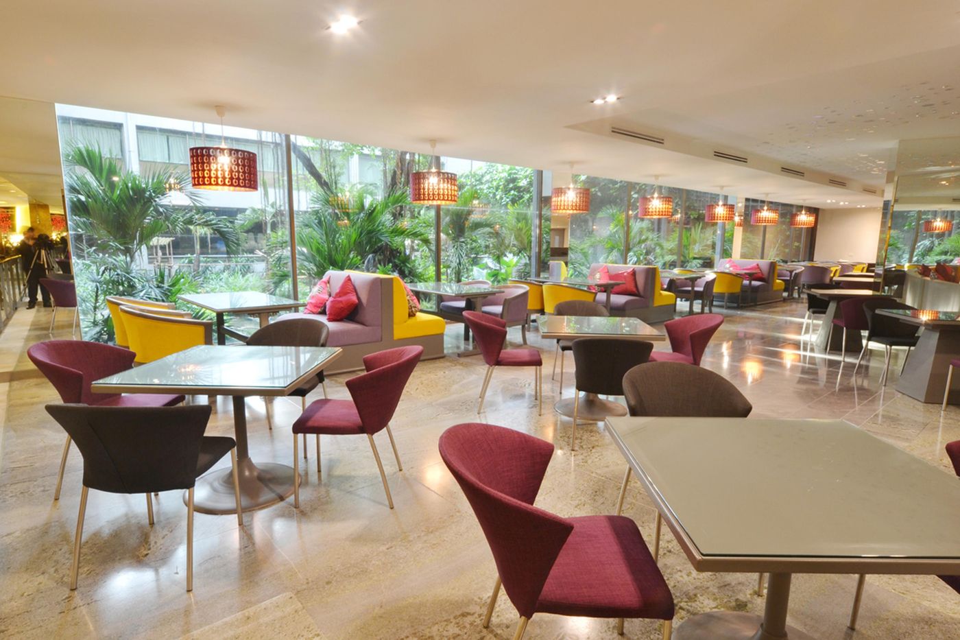 Ambassador-Bangkok-Restaurant-5