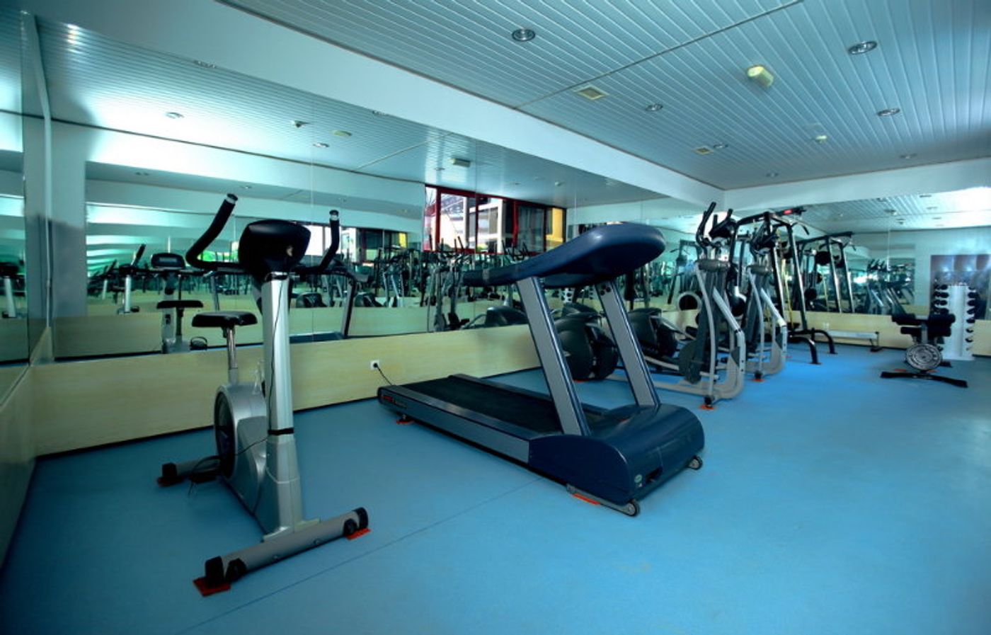 Taksim-International-Obakoy-Hotel-Sports-and-Entertainment-26