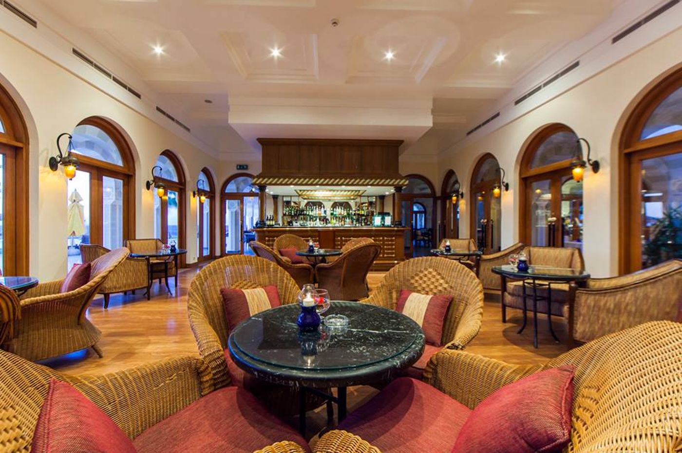 Oberoi-Sahl-Hasheesh-Bar-30