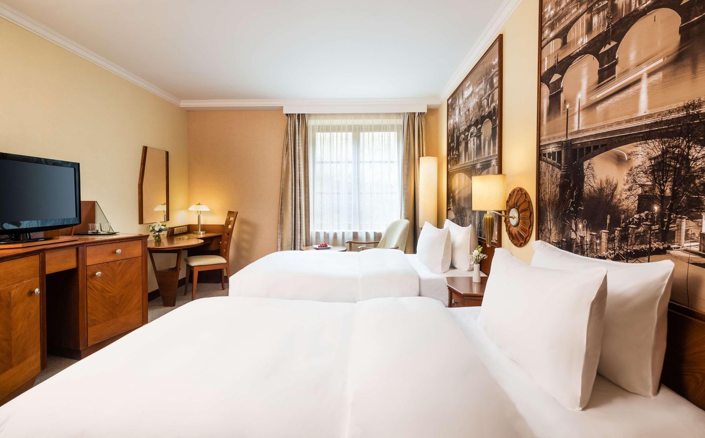 Lindner-Hotel-Prague-Castle--part-of-JdV-by-Hyatt-Room-24