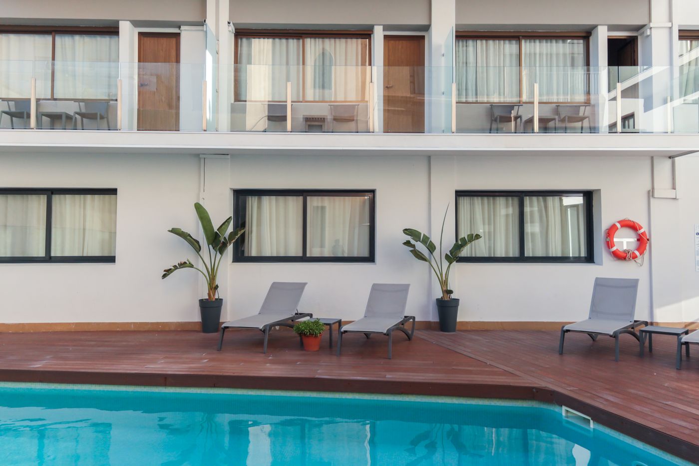 Lauria-Pool-3
