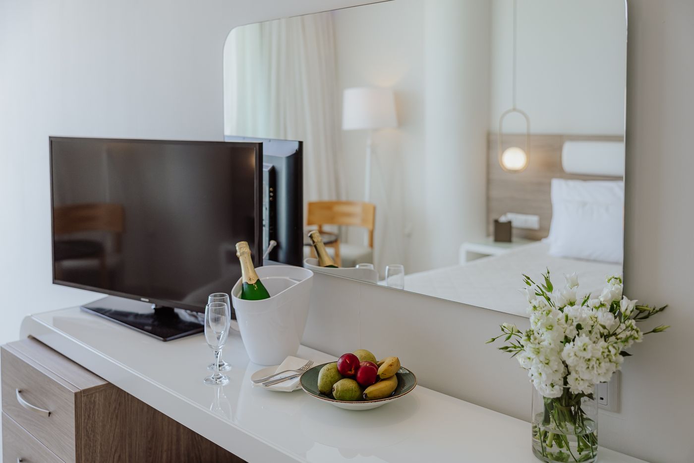 24.12.25 Tasia Maris Sands