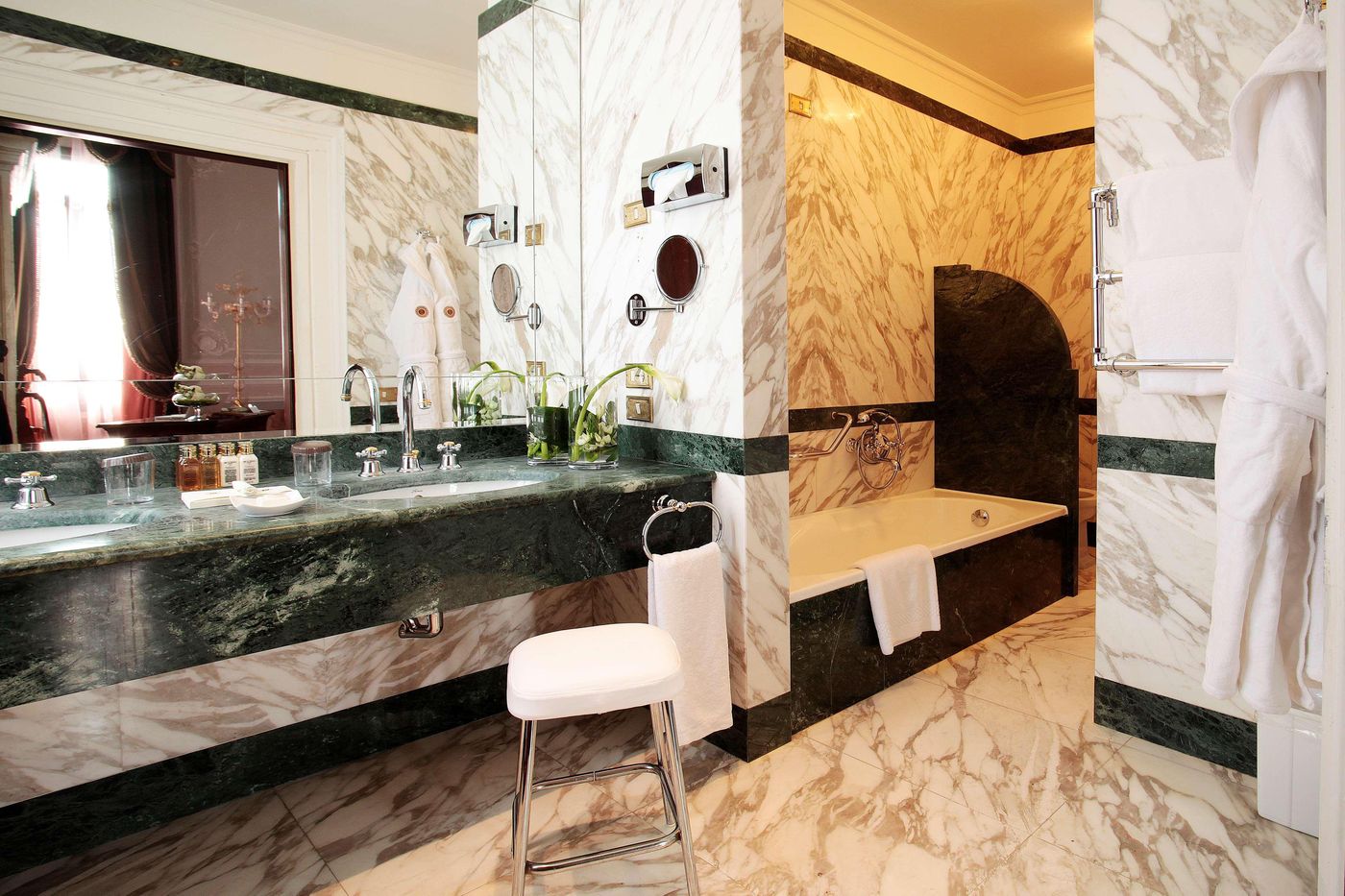 NH Collection Venezia Grand Hotel Palazzo dei Dogi - Italy - Venezia - Room - 9