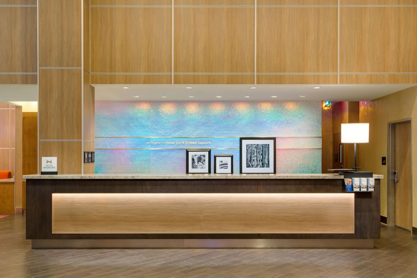 Hampton-Inn-Manhattan-Times-Square-Central-Lobby-5