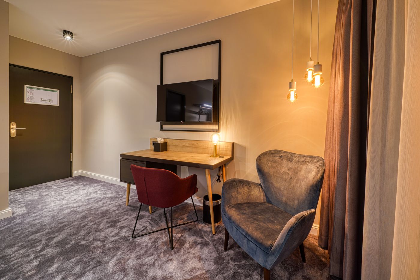 NYCE-Hotel-Bonn-Trademark-Collection-by-Wyndham-Room-12