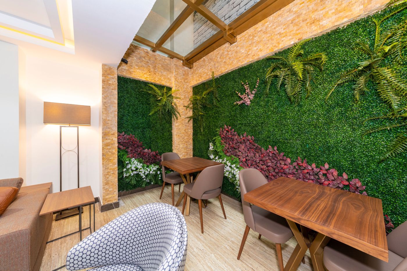 38-Hotel-Restaurant-22