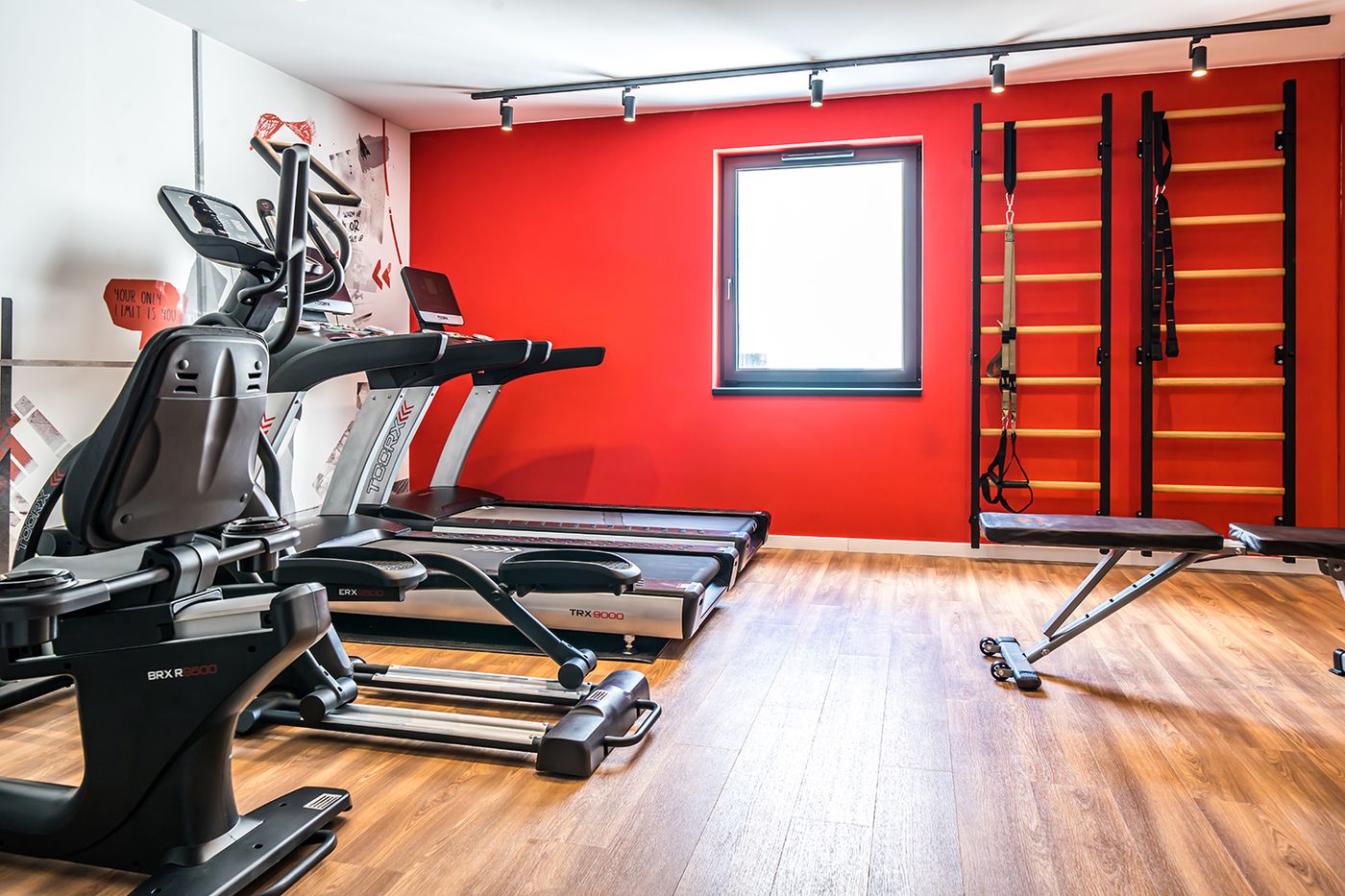 Up-Hotel-Budapest-Sports-and-Entertainment-60